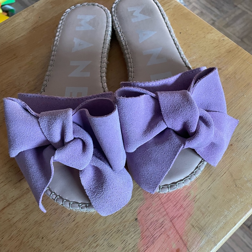 Manebi sandal